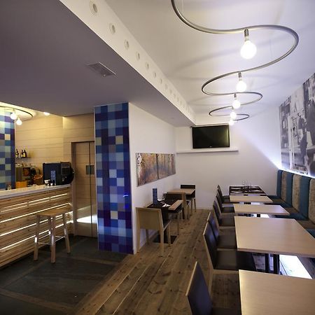 Hostal Bezana Burgo Exteriér fotografie