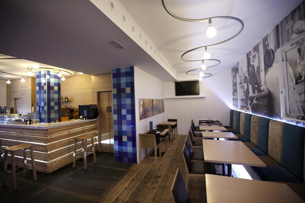 Hostal Bezana Burgo Exteriér fotografie